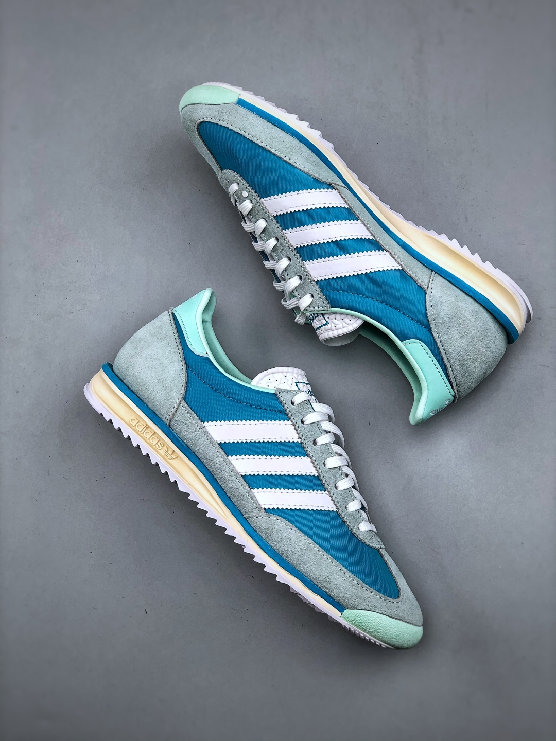 Adidas Originals SL 72: Classic Retro Running Shoes - Blue/Grey 10 cmp i1746911276981 1894 0 8