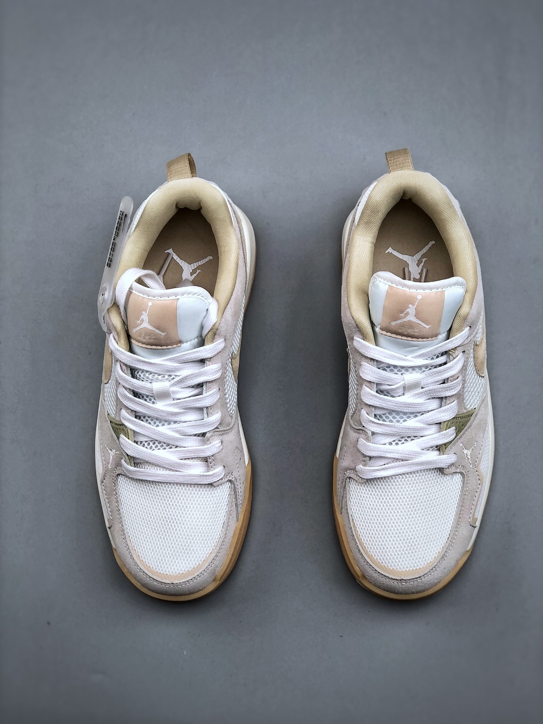 Air Jordan Cmft Era Retro Sneakers HJ6778-102 Comfortable Shoes 6 cmp i1746911407223 5065 0 4