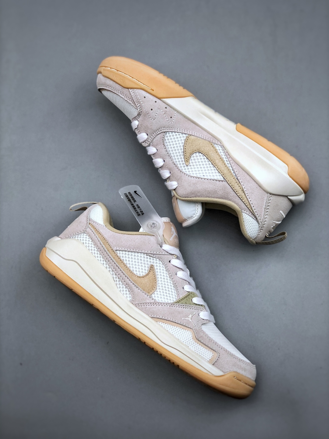 Air Jordan Cmft Era Retro Sneakers HJ6778-102 Comfortable Shoes 10 cmp i1746911409068 8258 0 8