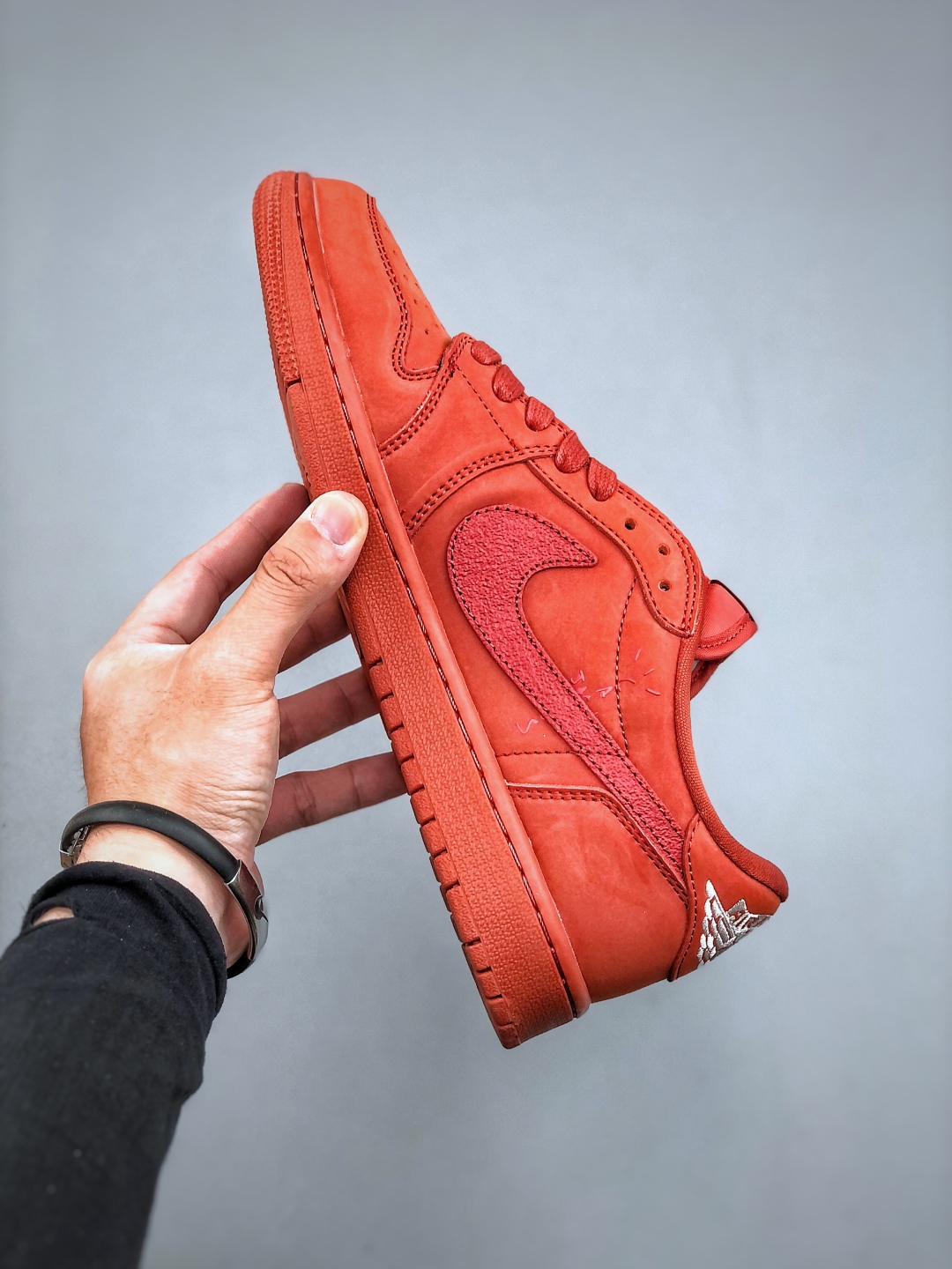 Travis Scott x Air Jordan 1 Low Red Sneakers, Premium Quality & Comfort 3 cmp i1746911496743 7169 0 1