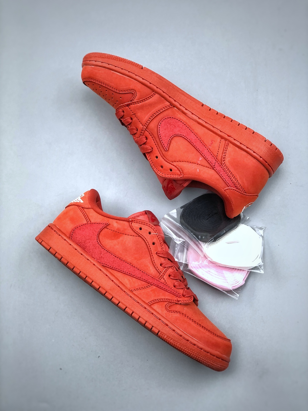 Travis Scott x Air Jordan 1 Low Red Sneakers, Premium Quality & Comfort 10 cmp i1746911498784 9749 0 8