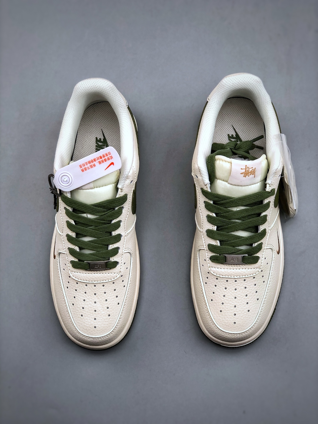 Nike Air Force 1 '07 Low Stussy Collab Green Gold Sneakers 6 cmp i1746911592069 749 0 4