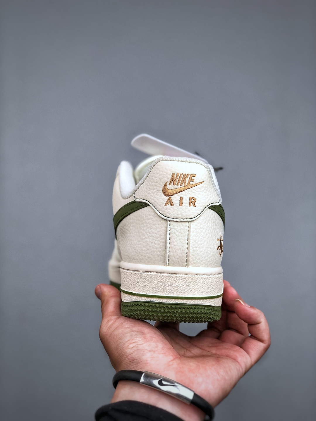 Nike Air Force 1 '07 Low Stussy Collab Green Gold Sneakers 8 cmp i1746911592077 7662 0 6