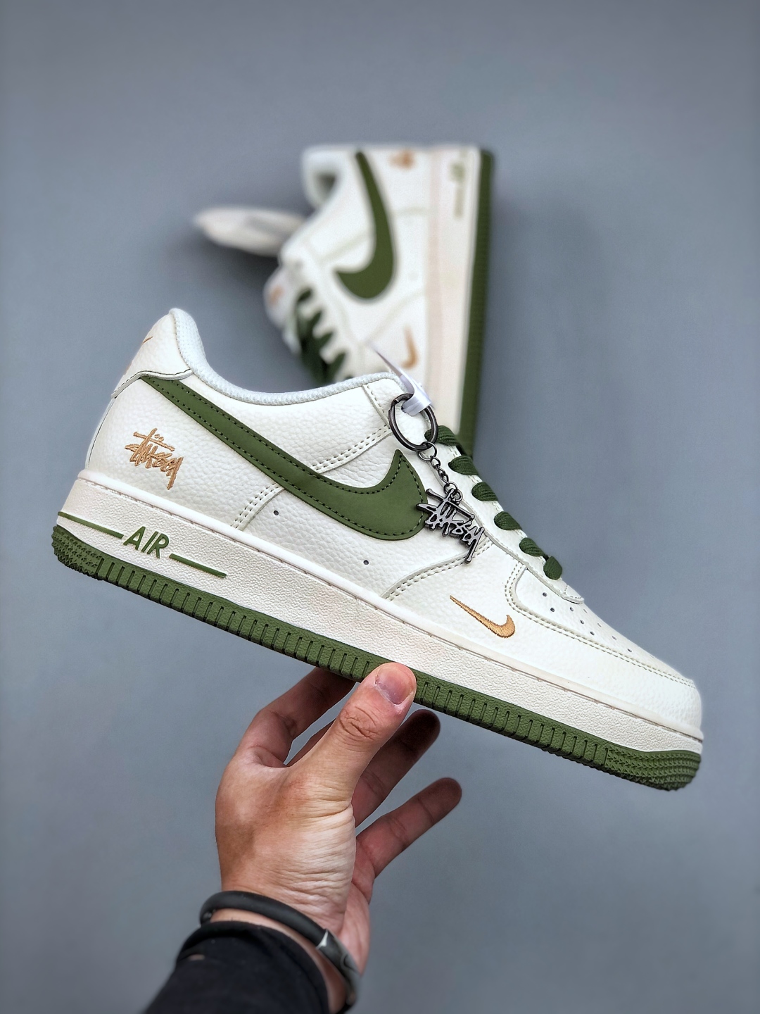 Nike Air Force 1 '07 Low Stussy Collab Green Gold Sneakers 5 cmp i1746911592077 9747 0 3