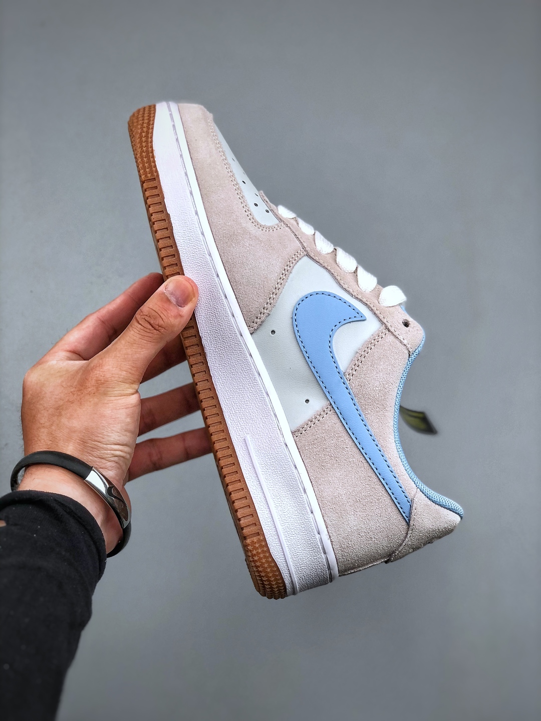Nike Air Force 1 '07 Low Casual Sneakers - Timeless Style & Comfort 3 cmp i1746911639392 6864 0 1