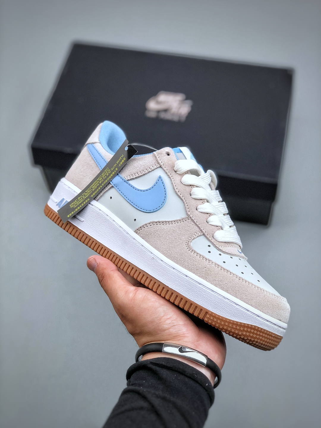 Nike Air Force 1 '07 Low Casual Sneakers - Timeless Style & Comfort 2 cmp i1746911641151 9169 0 0