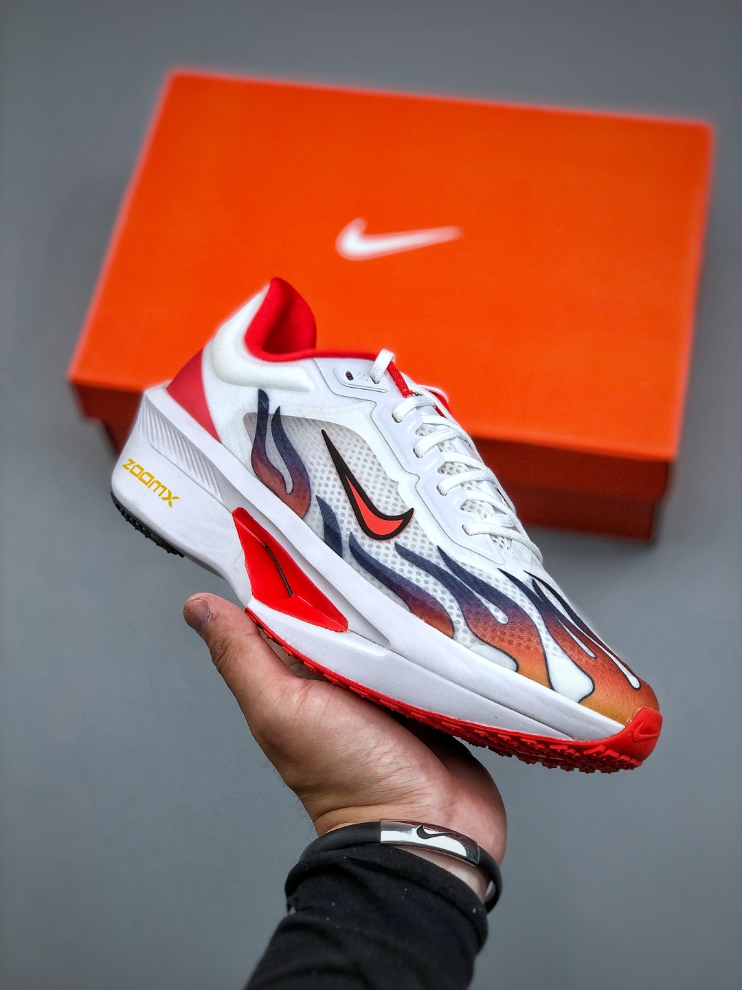 Nike ZoomX Invincible Run Flyknit: Lightweight, Cushioned Running Shoes 2 cmp i1746911703973 1658 0 0
