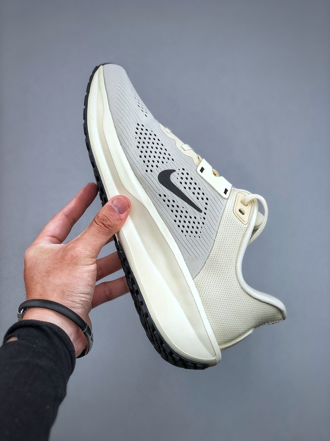 Nike Women's Quest 6 Running Shoes - Breathable Comfort and Stylish Design 3 cmp i1746911869591 1992 0 1