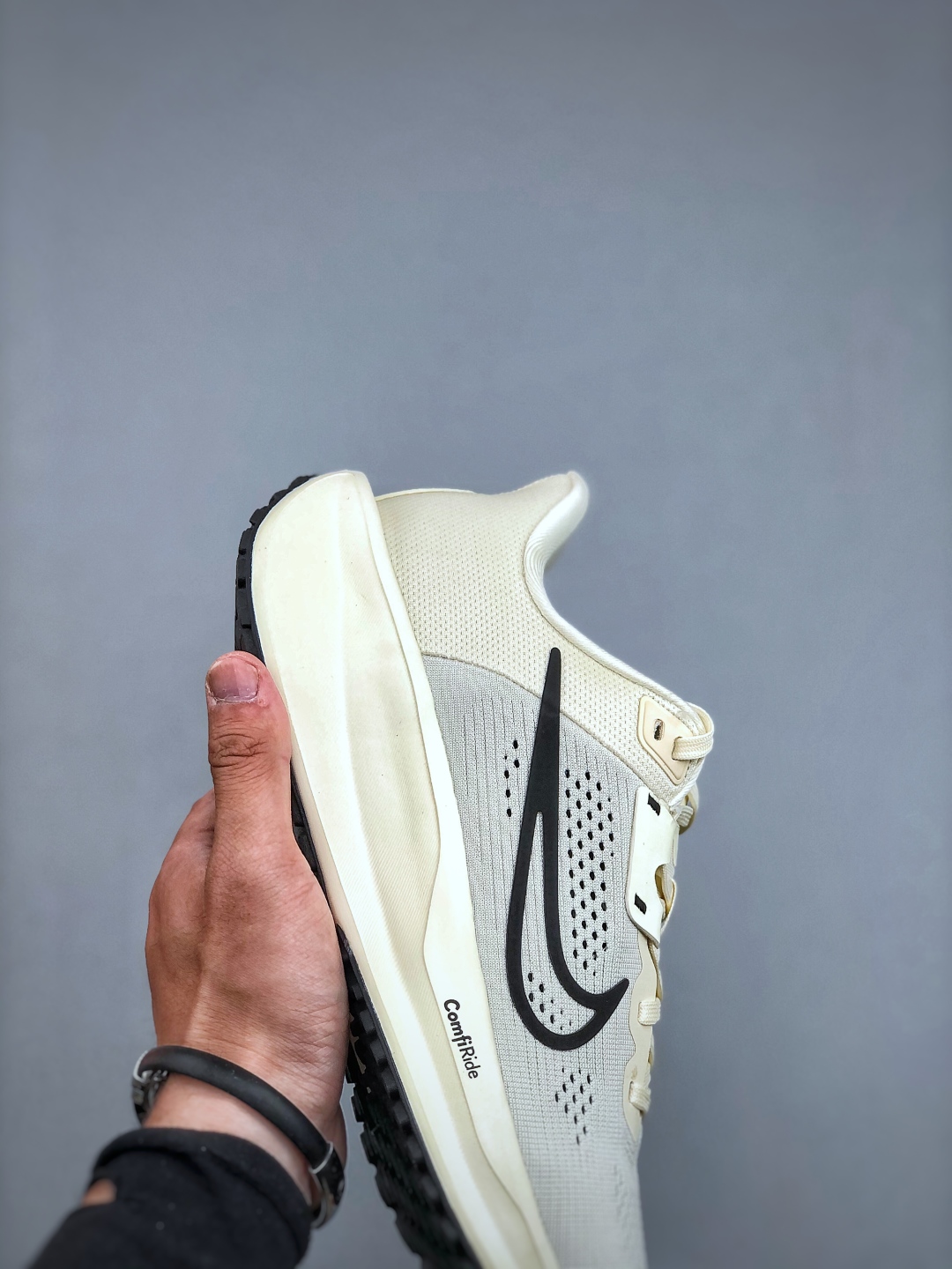 Nike Women's Quest 6 Running Shoes - Breathable Comfort and Stylish Design 7 cmp i1746911871315 3484 0 5