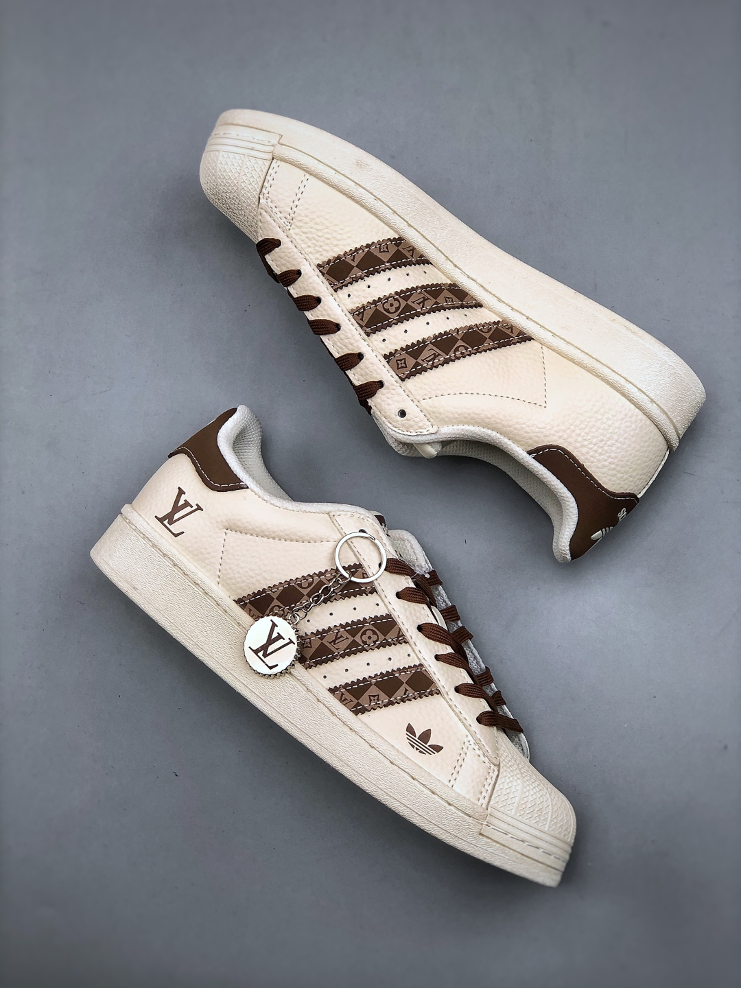 Adidas Originals Superstar x Louis Vuitton Cream/Brown Sneakers 10 cmp i1746912221543 3478 0 8