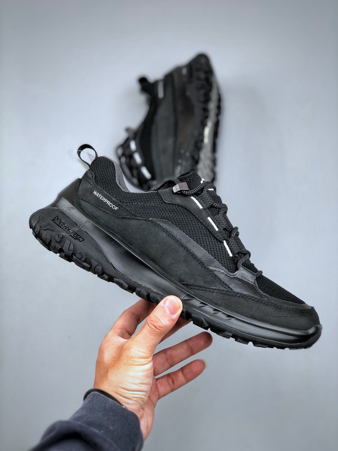 Ecco Men's Exohike Sneaker - Premium Leather, Breathable, and Comfortable Shoe 5 cmp i1746988044660 6741 0 3