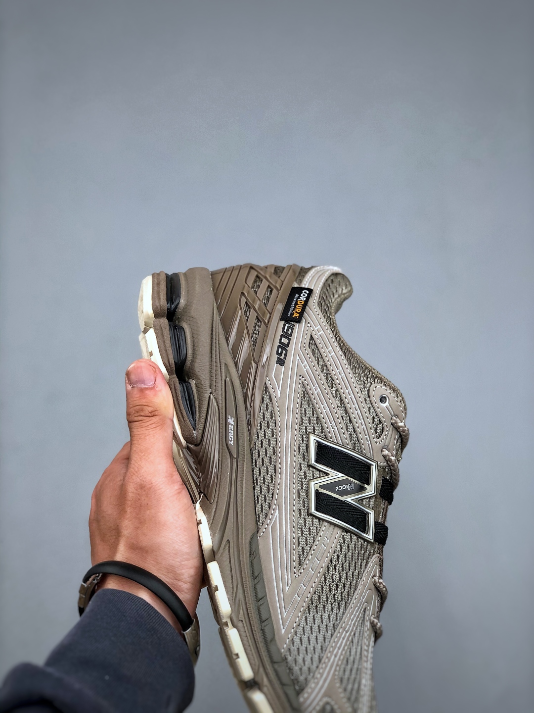 New Balance 1906R Retro Running Shoes - Lightweight Comfort & Stability 7 cmp i1746990299656 2465 0 5