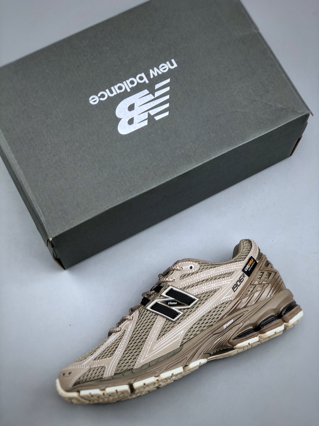 New Balance 1906R Retro Running Shoes - Lightweight Comfort & Stability 4 cmp i1746990299656 3150 0 2