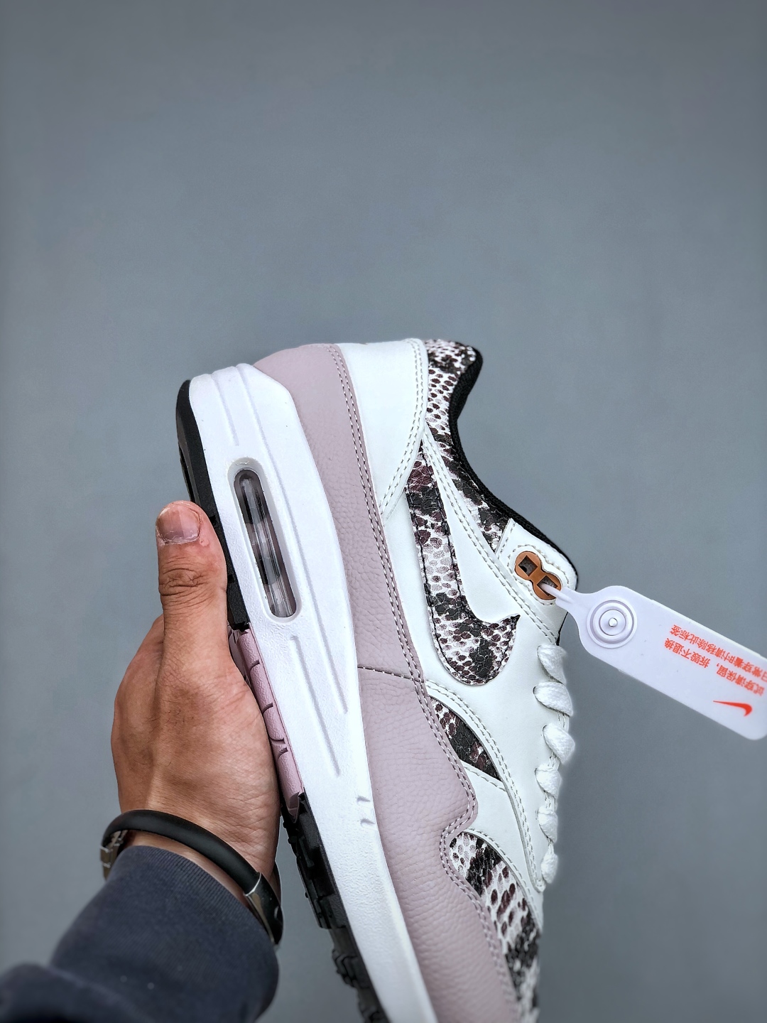 Nike Air Max 1 HF5338-100 Retro Running Shoes - Half Palm Cushion 7 cmp i1746994353700 4379 0 5