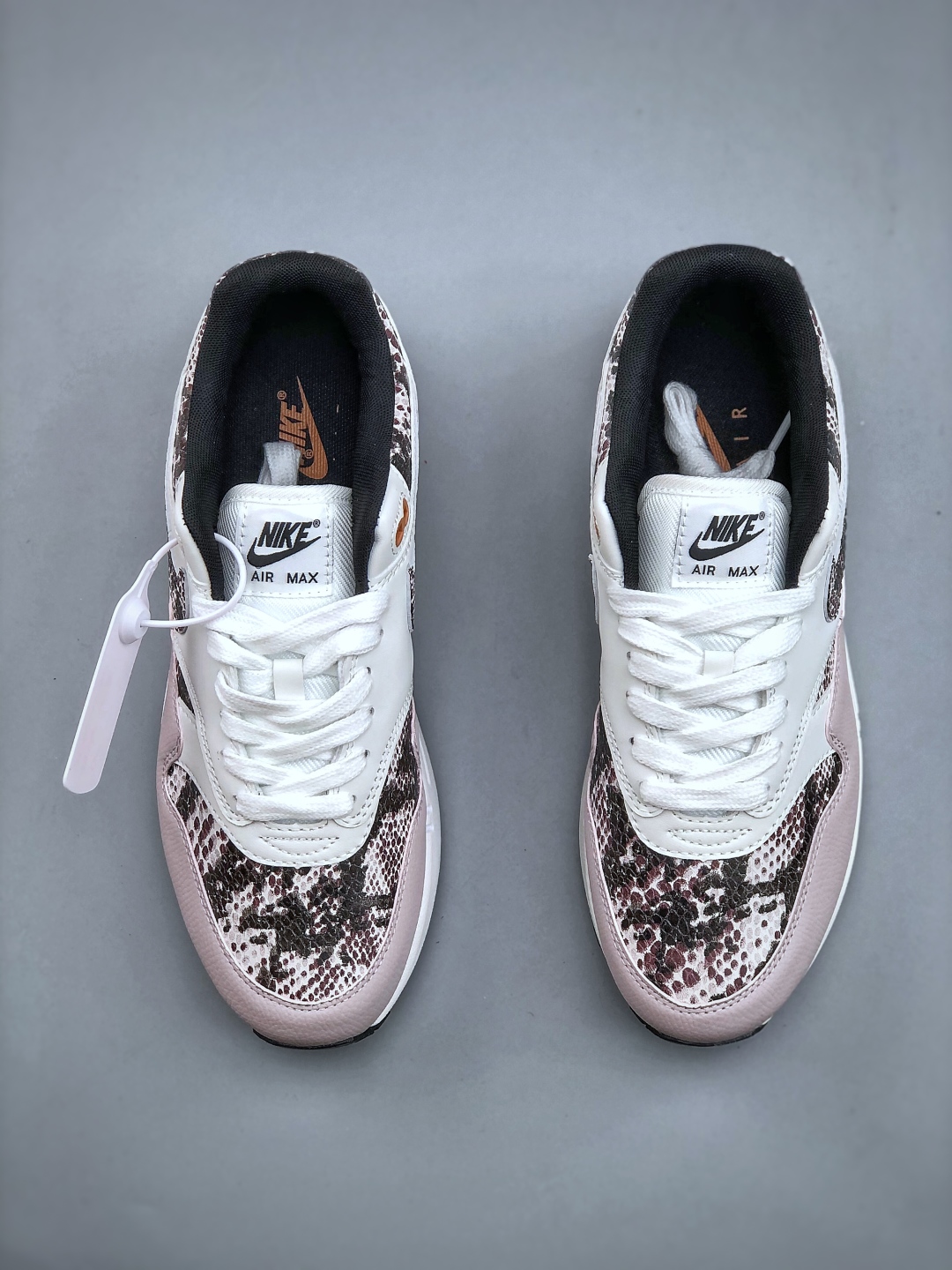 Nike Air Max 1 HF5338-100 Retro Running Shoes - Half Palm Cushion 6 cmp i1746994353701 2739 0 4