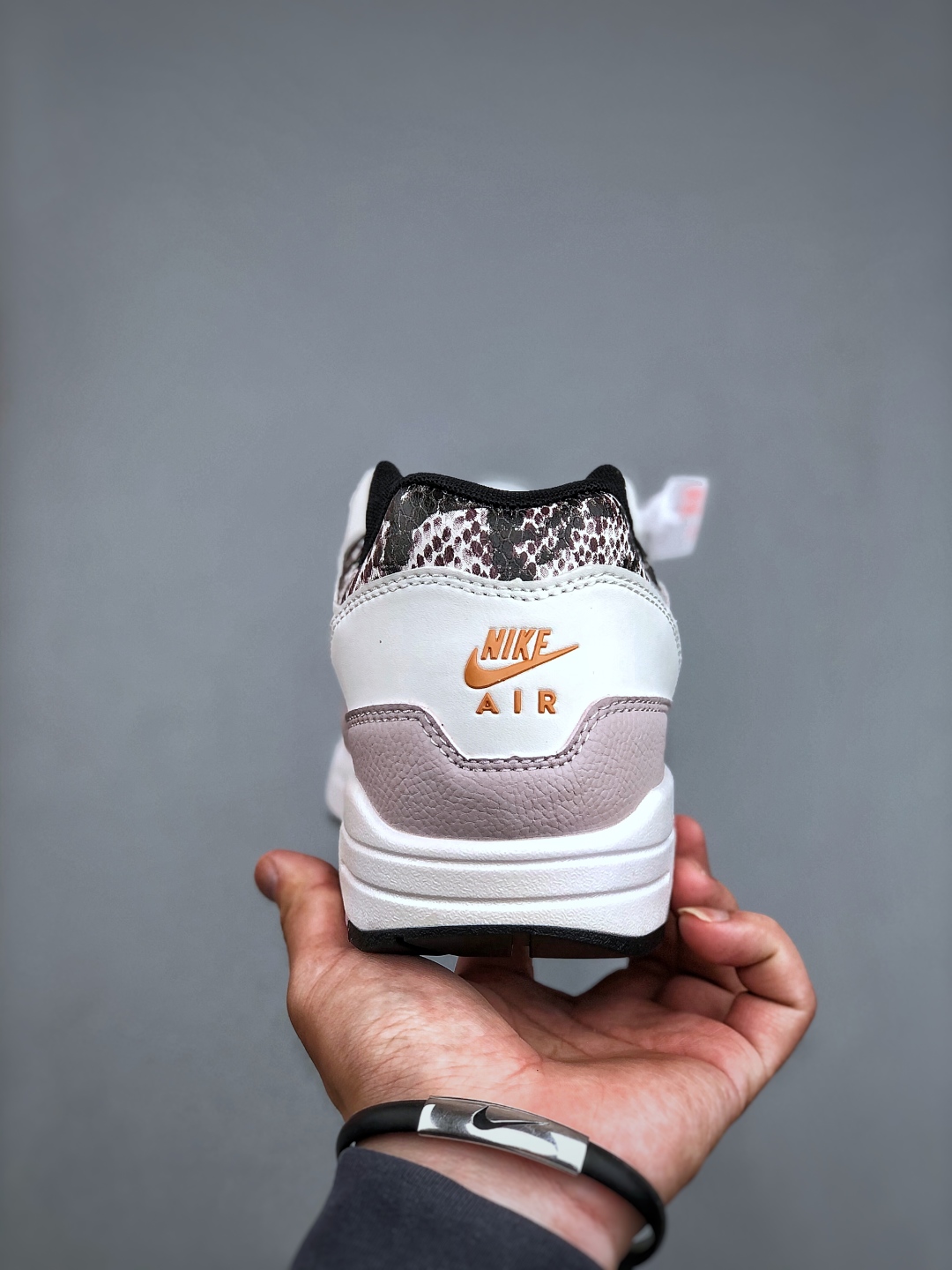 Nike Air Max 1 HF5338-100 Retro Running Shoes - Half Palm Cushion 8 cmp i1746994355605 4015 0 6