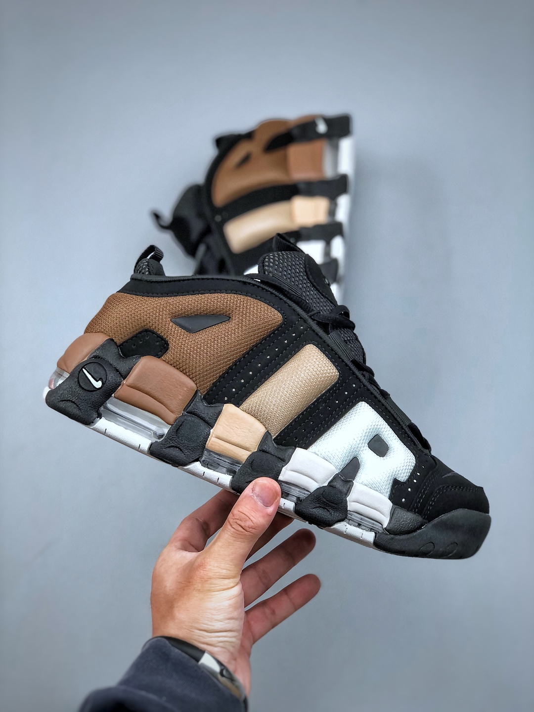 Nike Air More Uptempo Low Basketball Shoes - Classic Style & Comfort 5 cmp i1746994485236 9028 0 3