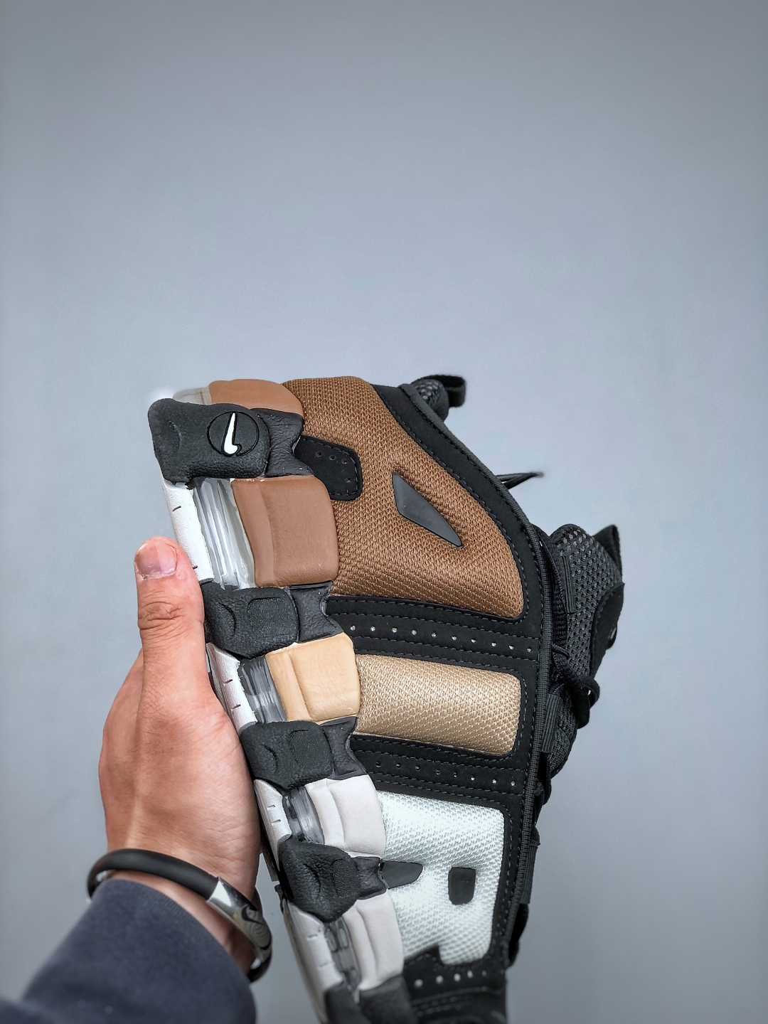 Nike Air More Uptempo Low Basketball Shoes - Classic Style & Comfort 7 cmp i1746994485238 2897 0 5