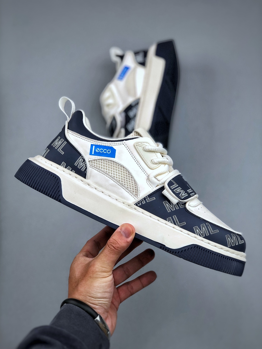 ECCO Men's Lightweight Lace-Up Sneakers: Breathable, Comfortable & Stylish 5 cmp i1747083099015 903 0 3