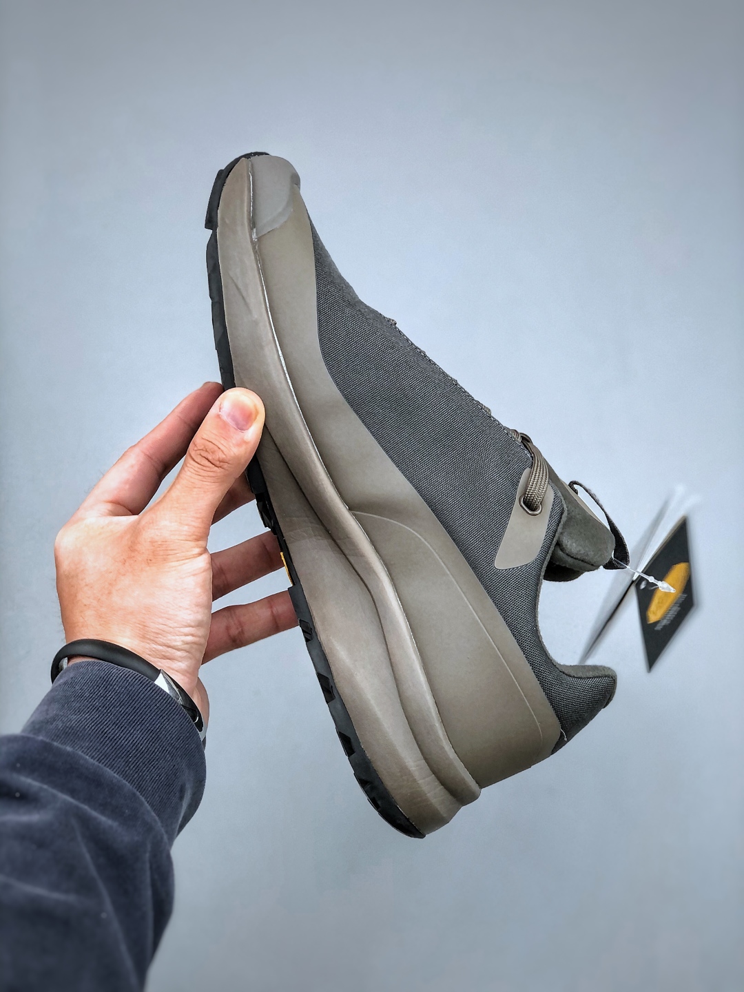 Arc'teryx Konseal LT W Lightweight Outdoor Climbing & Hiking Shoes 3 cmp i1747083271171 8389 0 1