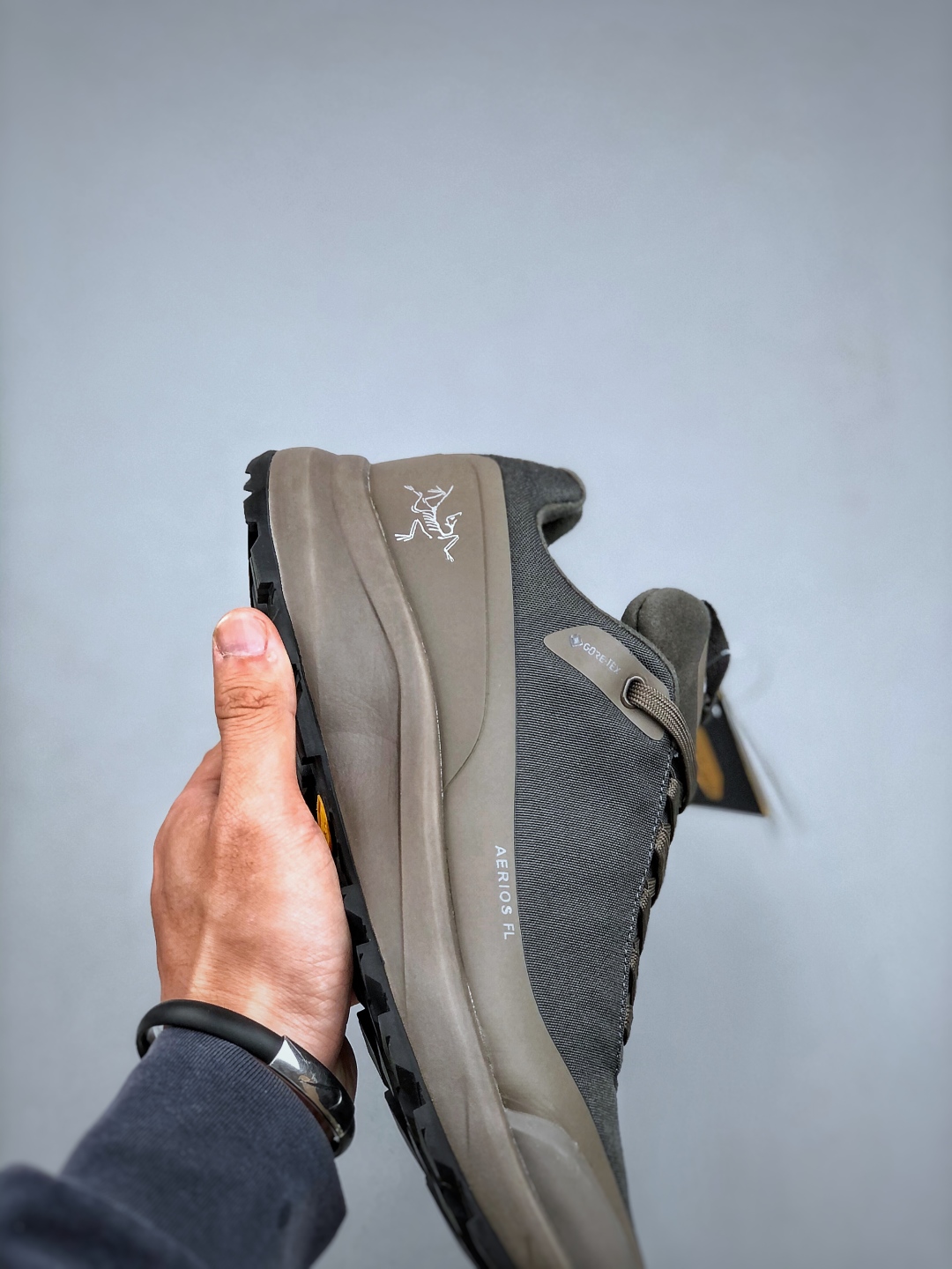 Arc'teryx Konseal LT W Lightweight Outdoor Climbing & Hiking Shoes 7 cmp i1747083272432 4724 0 5