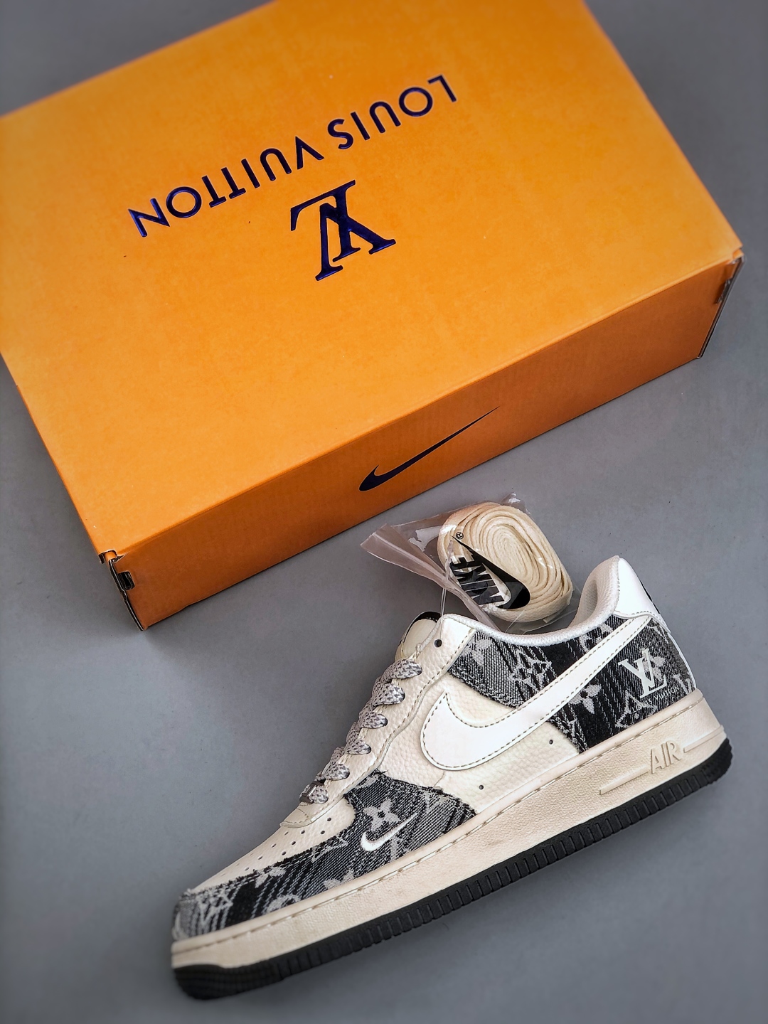 Nike Air Force 1 Low '07 x Louis Vuitton Custom Sneakers - Black/White 4 cmp i1747083537094 2237 0 2