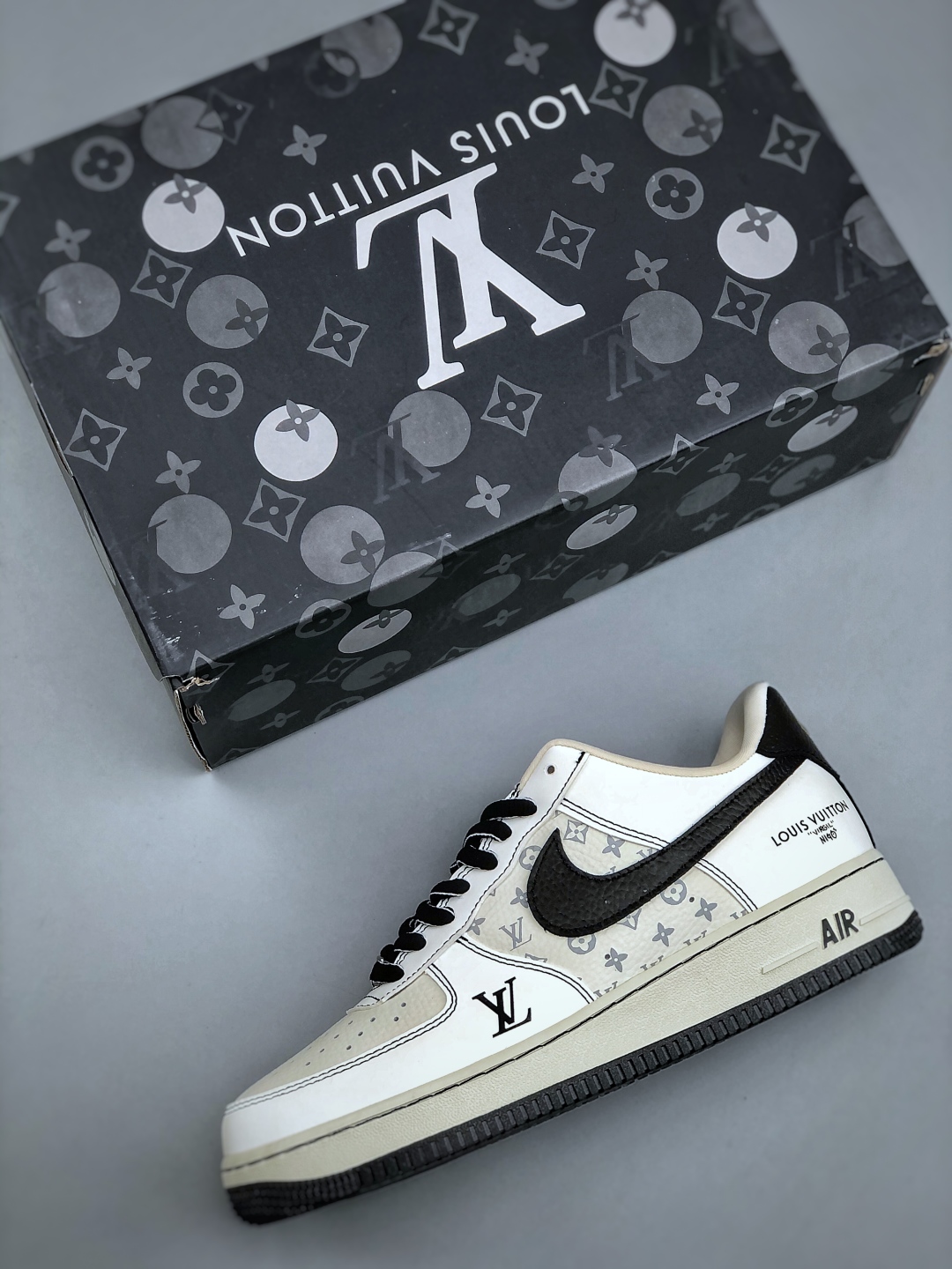Nike Air Force 1 Low x Louis Vuitton Sneakers - White/Black, Limited Edition 4 cmp i1747083578807 7476 0 2