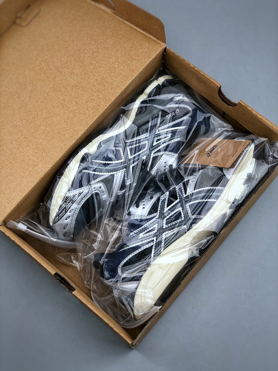 Asics Gel-Nimbus 10.1 Retro Breathable Casual Cushioned Running Shoes 4 cmp i1747084091109 511 0 2