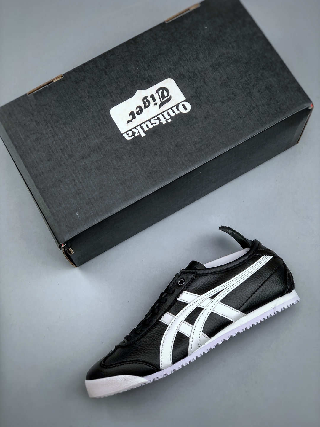 Onitsuka Tiger Mexico 66 Classic Retro Casual Shoes - Black/White 4 cmp i1747084185119 5906 0 2
