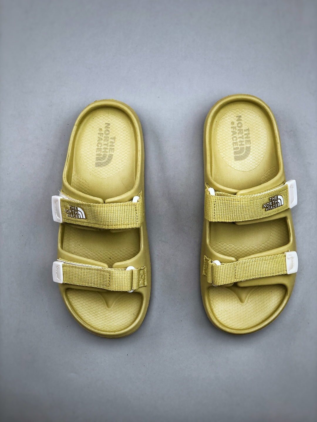 The North Face Cedar Mesa Sandals Lightweight Outdoor Slides 7 cmp i1747084299160 6302 0 5