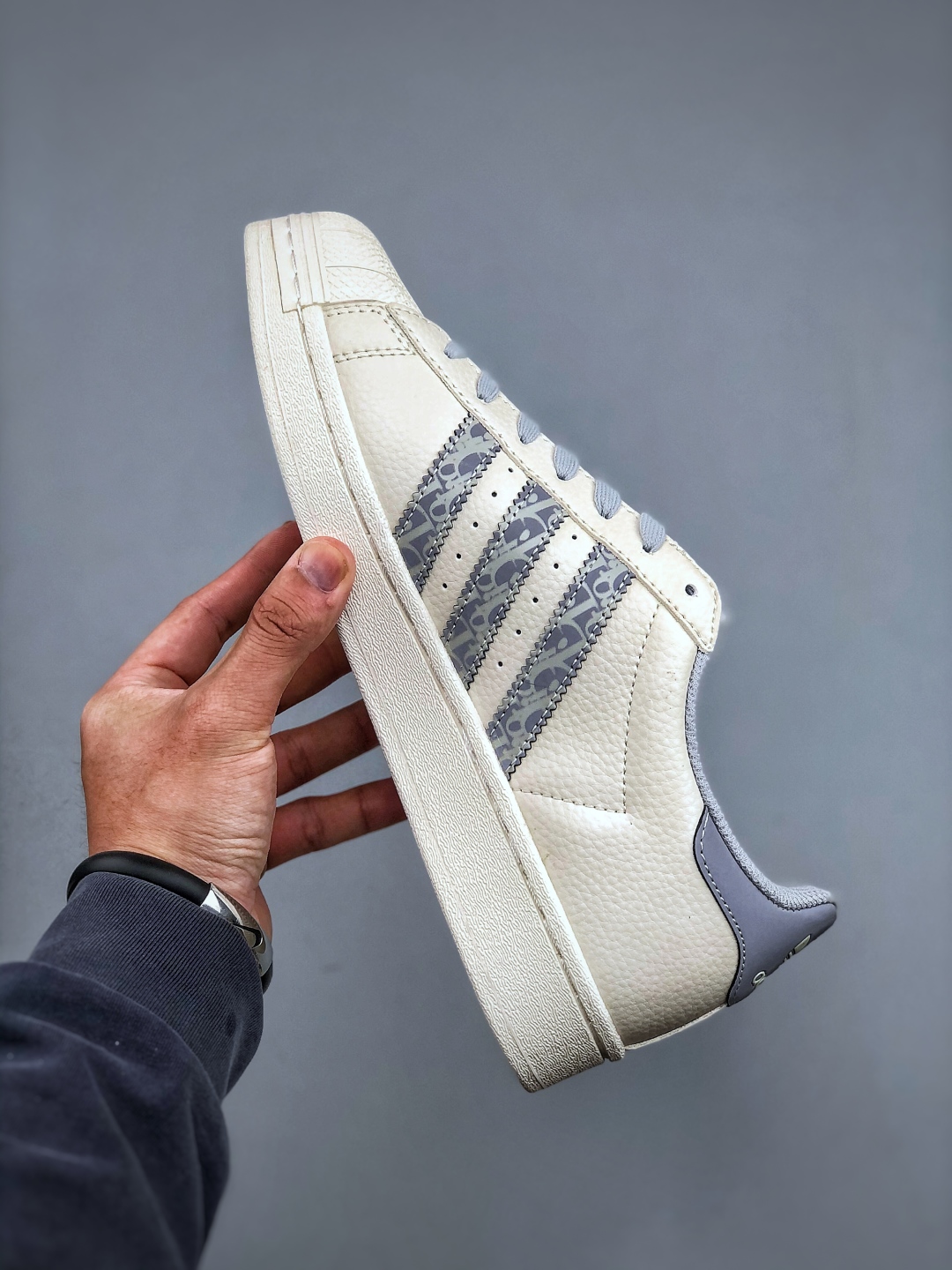 AD Originals Superstar x DIOR White Gray Leather Sneakers - Size 36-45 3 cmp i1747084595516 1630 0 1