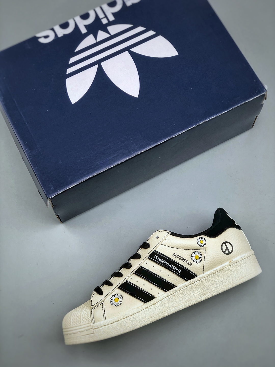 Adidas Originals Superstar x Peaceminusone White Black Daisy Sneakers 4 cmp i1747084607991 3074 0 2