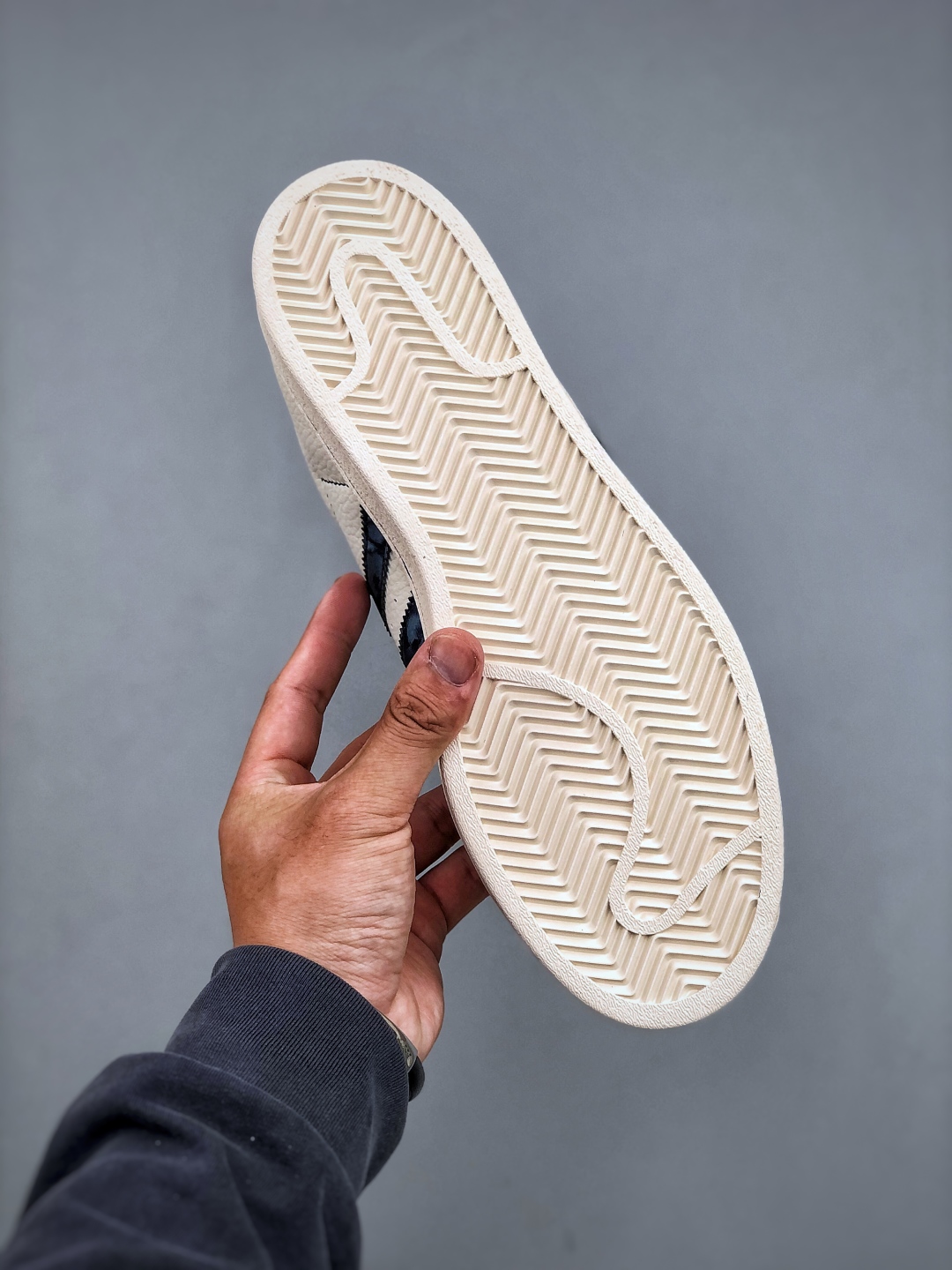 AD Originals Superstar x Supreme White Blue Leather Sneakers - Size 36-45 9 cmp i1747084686826 769 0 7