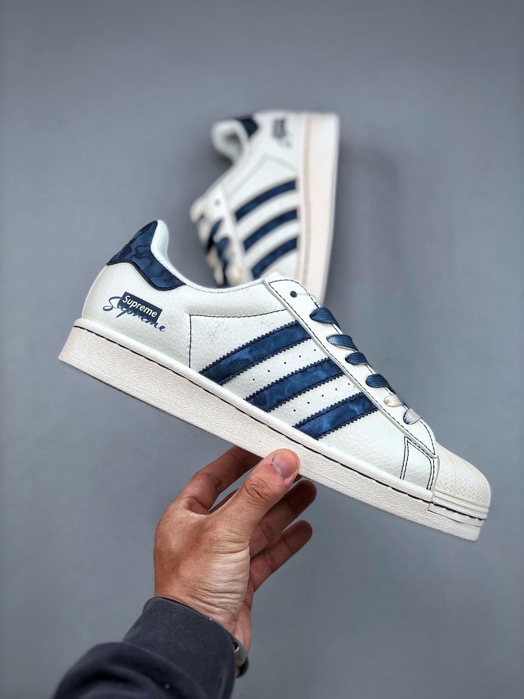 AD Originals Superstar x Supreme White Blue Leather Sneakers - Size 36-45 5 cmp i1747084688477 7592 0 3