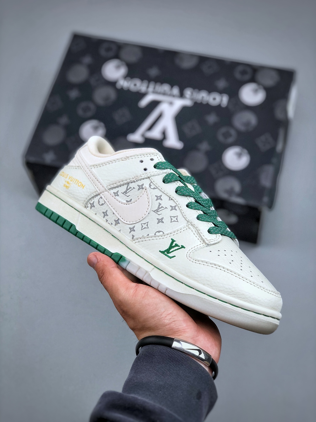 Nike SB Dunk Low x Louis Vuitton White Green Premium Quality Sneakers 2 cmp i1747085040694 3098 0 0