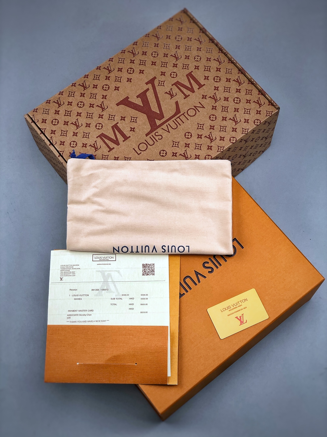 280 LOUIS VUITTON ｜路易威登2025ss最新春夏款 村上隆/Takashi Murakami x LOUIS Pool Pillow Comfort 皮革 圆头套脚一字拖鞋
