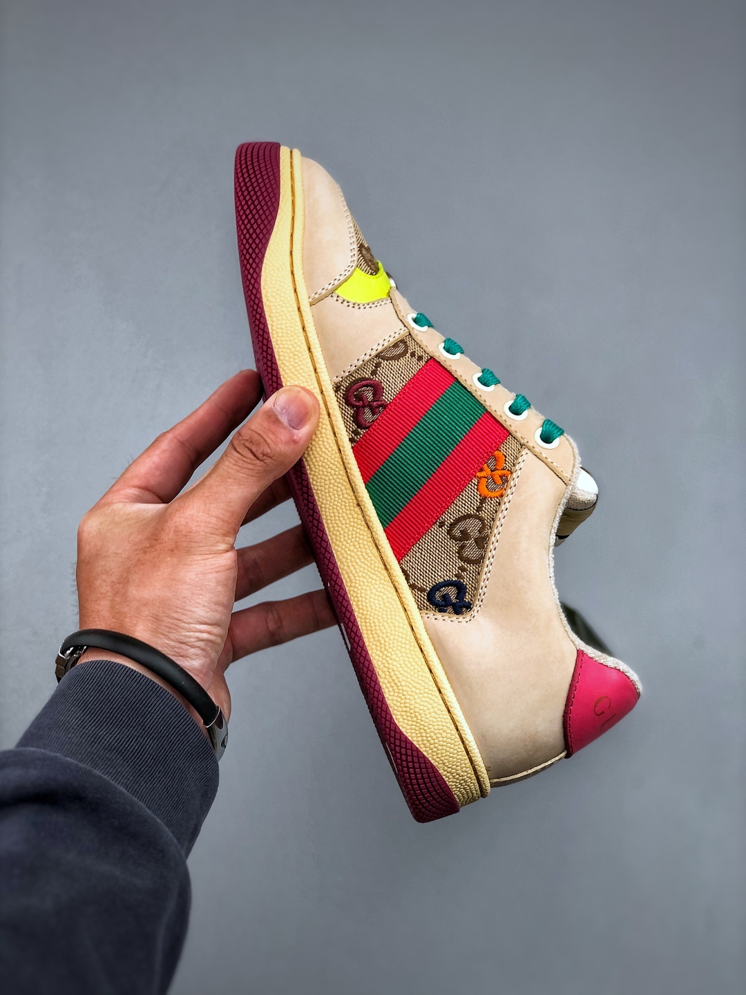 Gucci~~2025最新配色小脏鞋 休闲鞋 运动鞋金属双G水晶圆柱形标Gucci原版纹织带