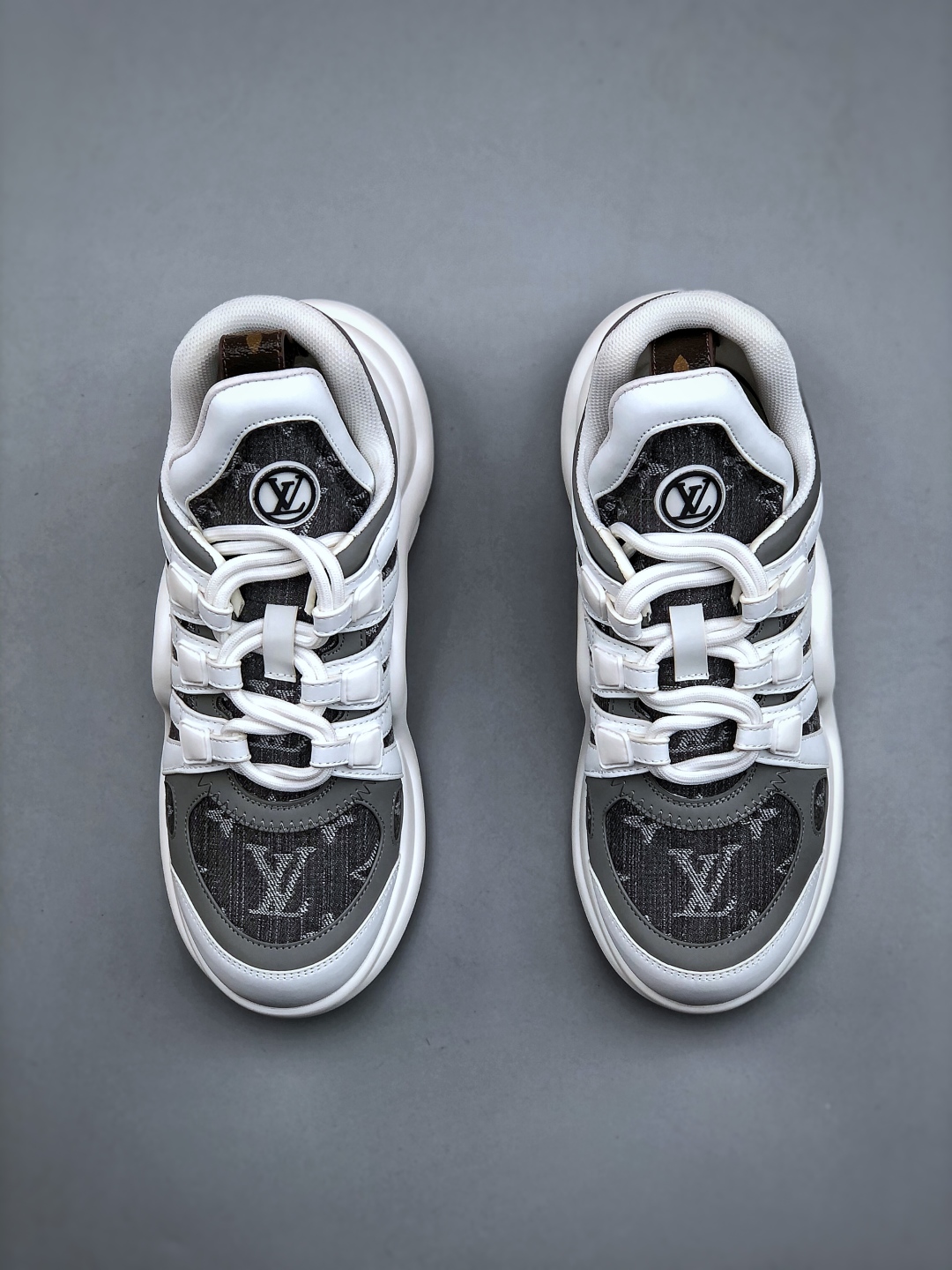 ns炸款米兰走秀风 高奢品牌-路易威登Louis Vuitton Archlight Sneakers LV真皮拼色减震网面运动弓型舞蹈复古老爹运动鞋