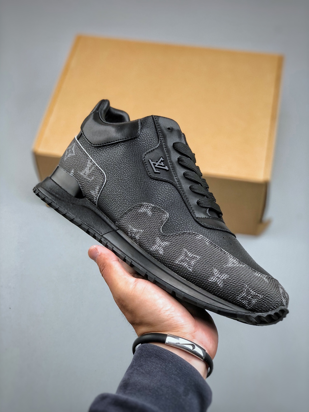 LV路易威登Louis Vuitton Archlight Sneakers 探视系列真皮拼色复古老爹风休闲运动鞋 黑色花边