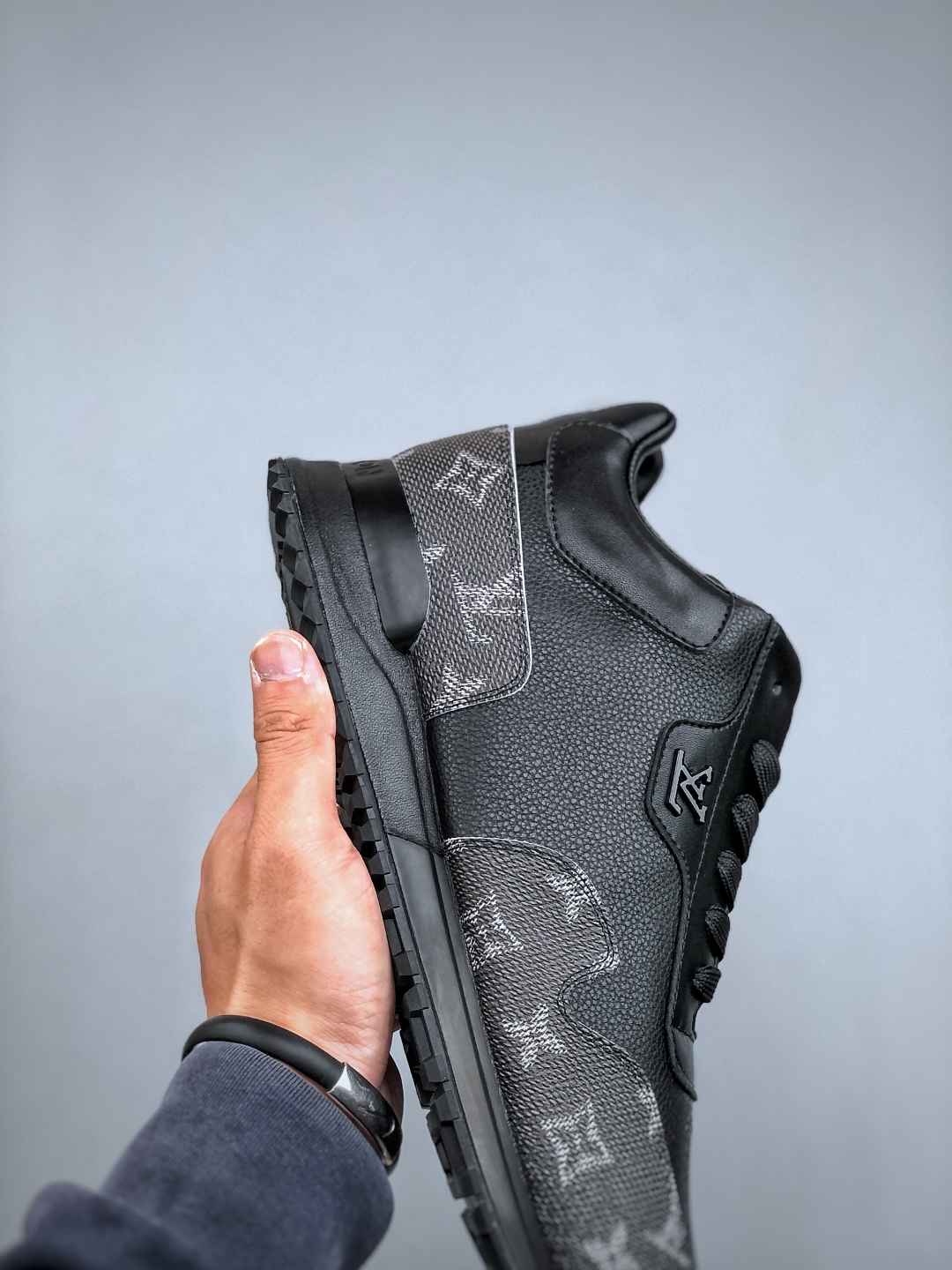 LV路易威登Louis Vuitton Archlight Sneakers 探视系列真皮拼色复古老爹风休闲运动鞋 黑色花边