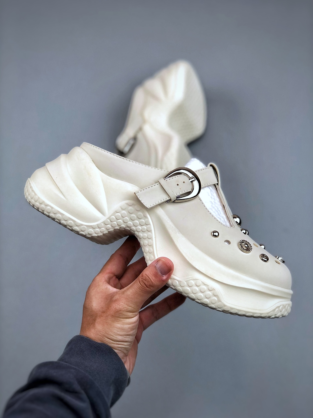 【液态金属】GG-CC 7.5CM 2025年夏季新款时尚厚底洞洞拖鞋女通勤沙滩凉拖 G25S1502