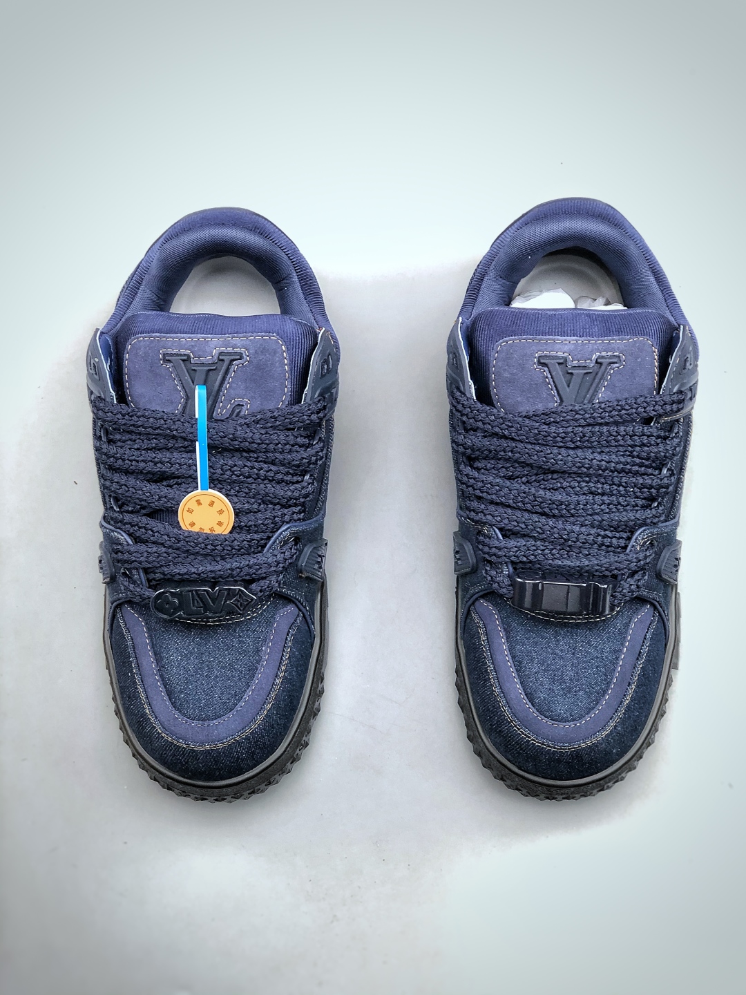 LV-路易-威登trainer 2025走秀意大利进口小牛皮拼接
