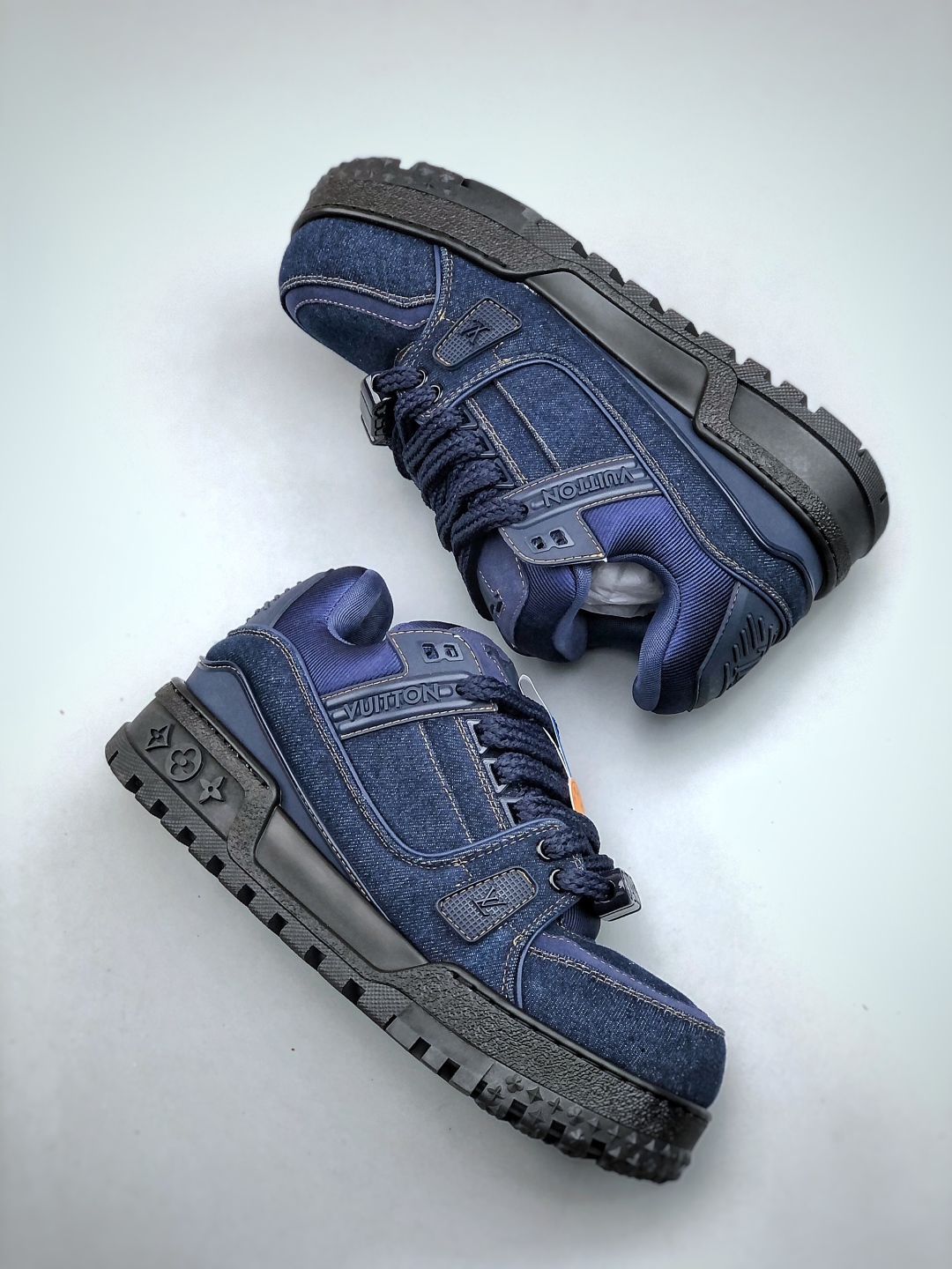 LV-路易-威登trainer 2025走秀意大利进口小牛皮拼接