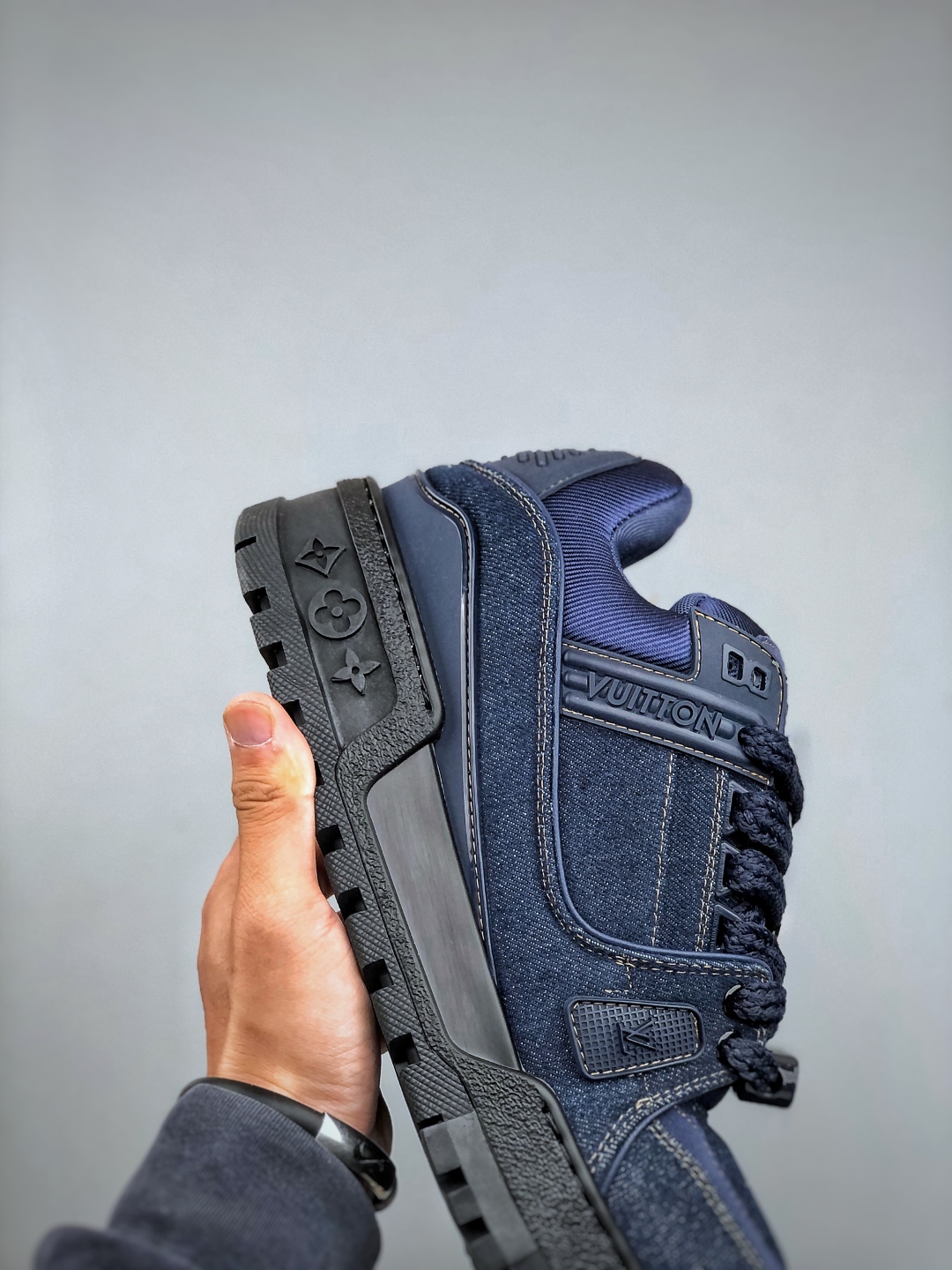 LV-路易-威登trainer 2025走秀意大利进口小牛皮拼接