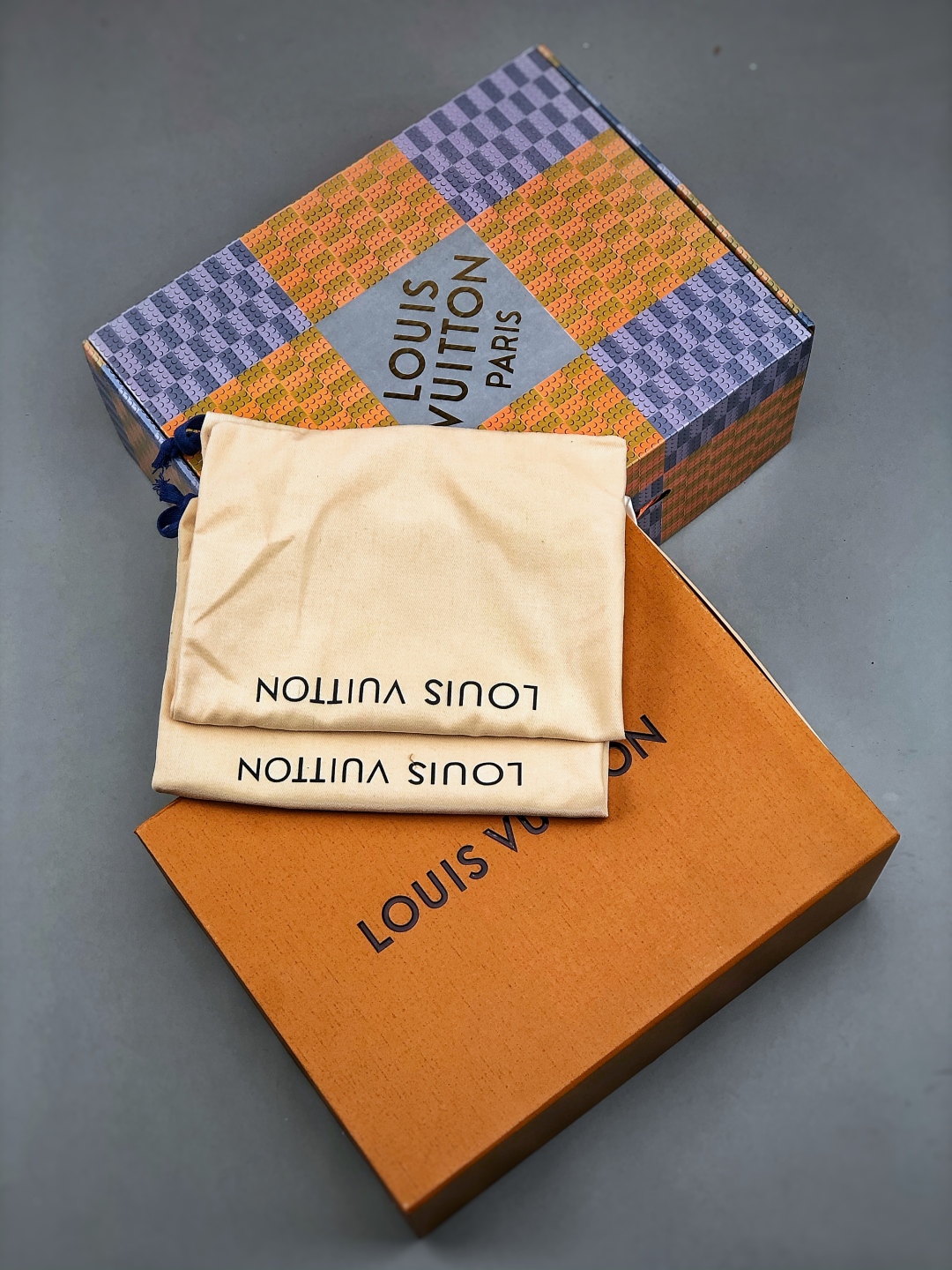 LV-路易-威登trainer 2025走秀意大利进口小牛皮拼接