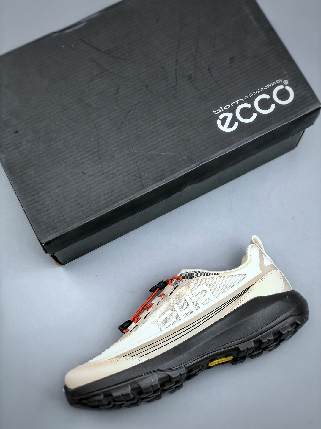 E/ECCO爱步 小红书爆款 新款百搭休闲款 Ecco/爱步男士跑步鞋休闲鞋透气轻质系带轻便运动鞋