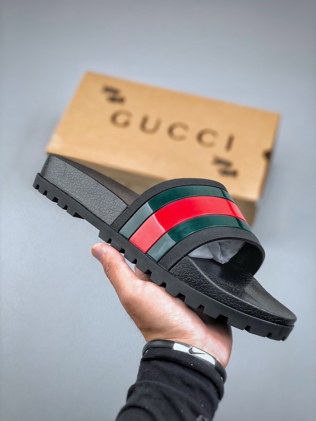 【广东版 古驰拖鞋系列】 古驰/GUCCI 古驰小白鞋板鞋花卉