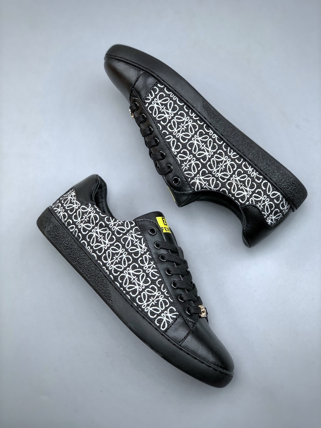 FENDI/ 芬迪 板鞋/休闲鞋