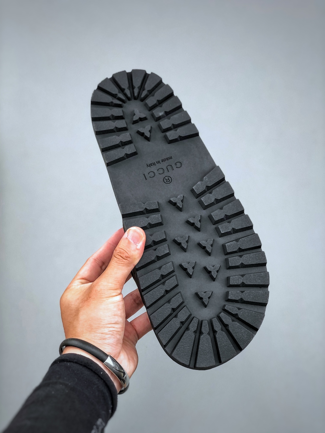 Gucci 古奇 官网主推款 3D印花字一拖鞋