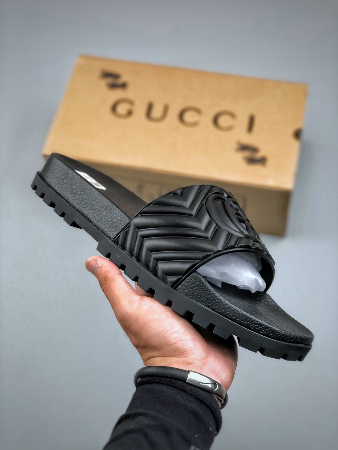 Gucci 古奇 官网主推款 3D印花字一拖鞋